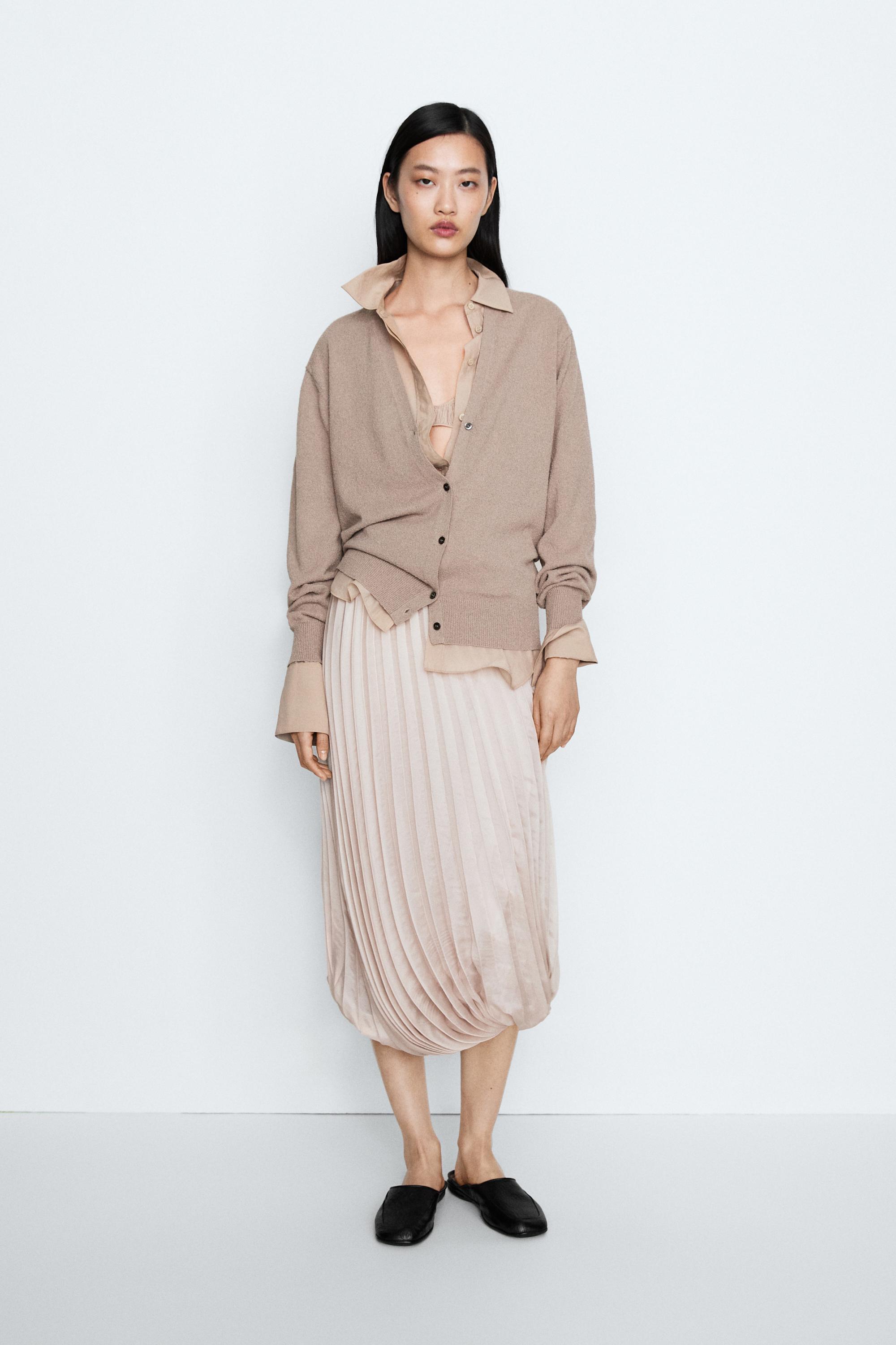 STUDIO V-neck knit cardigan